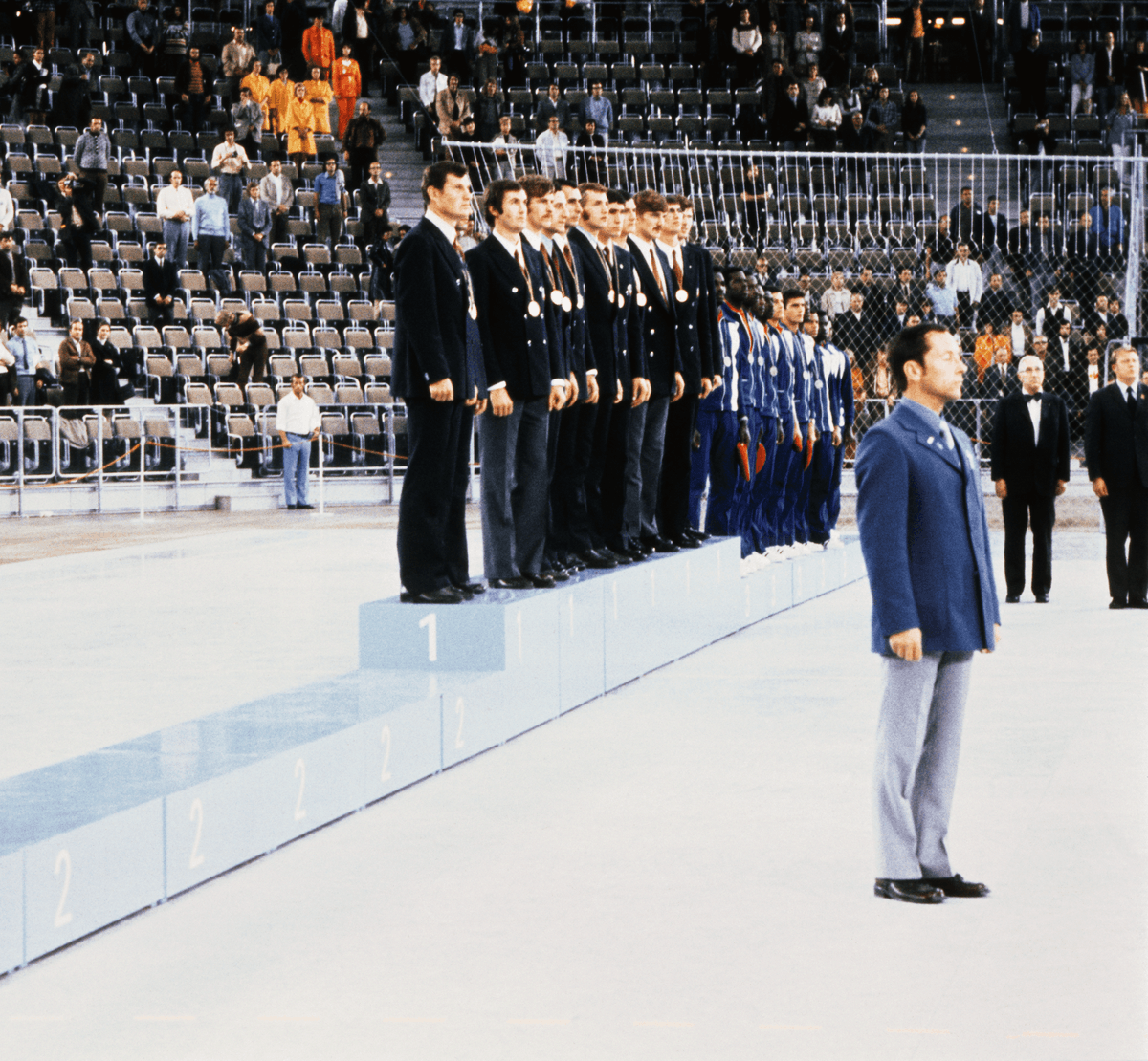 Les Jeux Olympiques Dans La Tourmente De La Guerre Froide