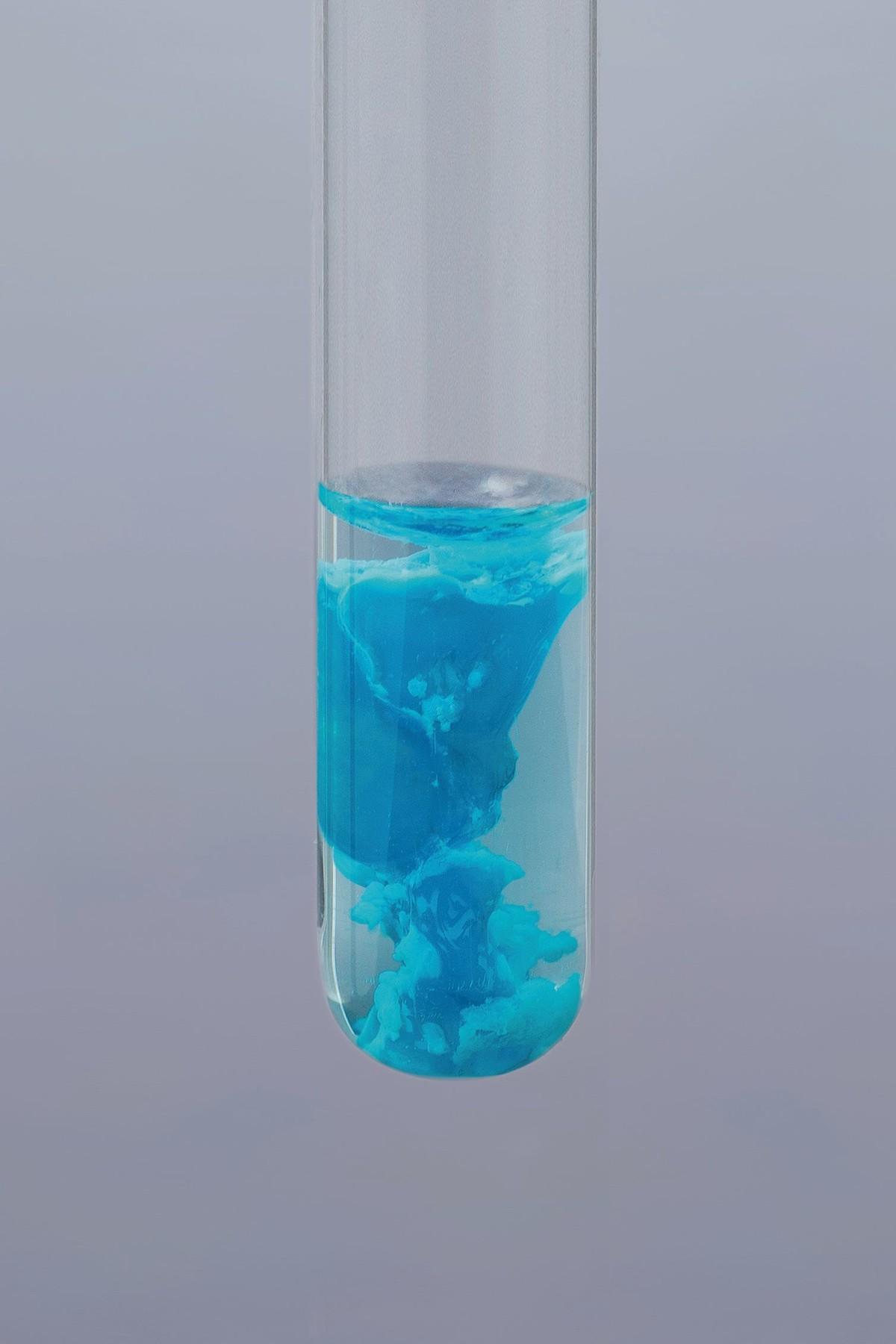 On Place Un Tube A Essai Contenant Un Liquide X Pour s'échauffer - Pour commencer | Lelivrescolaire.fr