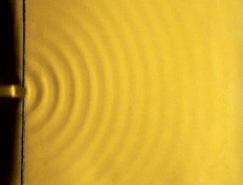 Photographie de la propagation d'ondes progressives périodiques