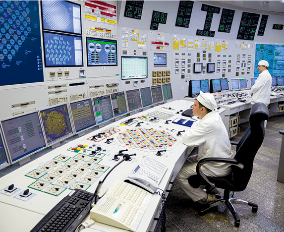 salle de contrôle d'une centrale nucléaire