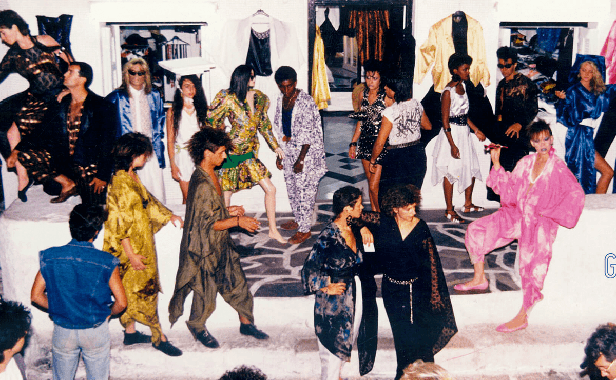 Tassos Vrettos, défilé de mode à Athènes, années 1980, photographie.