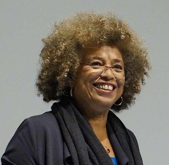 Angela Davis (1944)