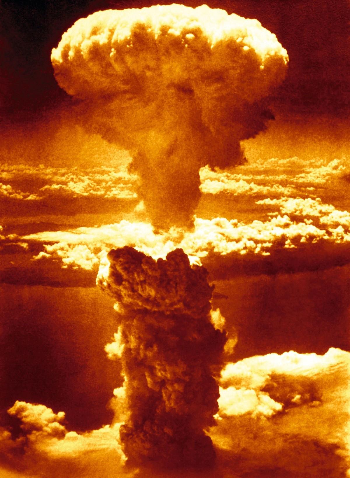 Contexte Chapitre 3 - Explosion atomique de Nagasaki 9 août 1945