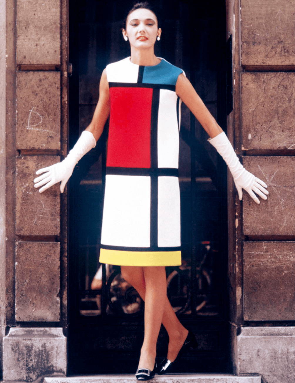 Louis Dalmas, Muriel portant une « robe Mondrian », juillet 1965, photographie.