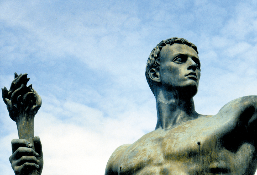 Arno Breker, le porteur de torche, 1939, statue exposée à lʼépoque devant la Chancellerie de Berlin