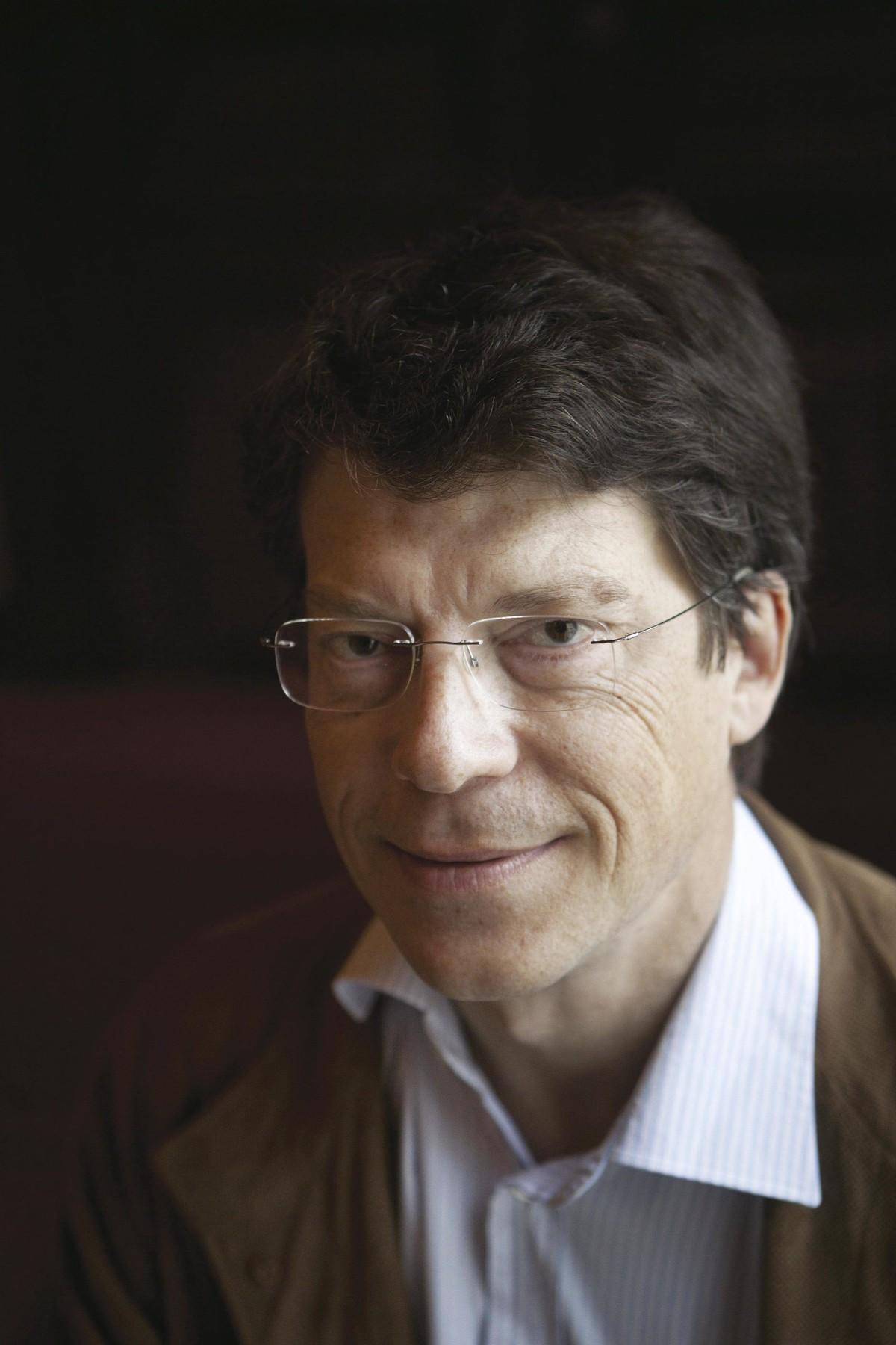 LAURENT
 ALEXANDRE