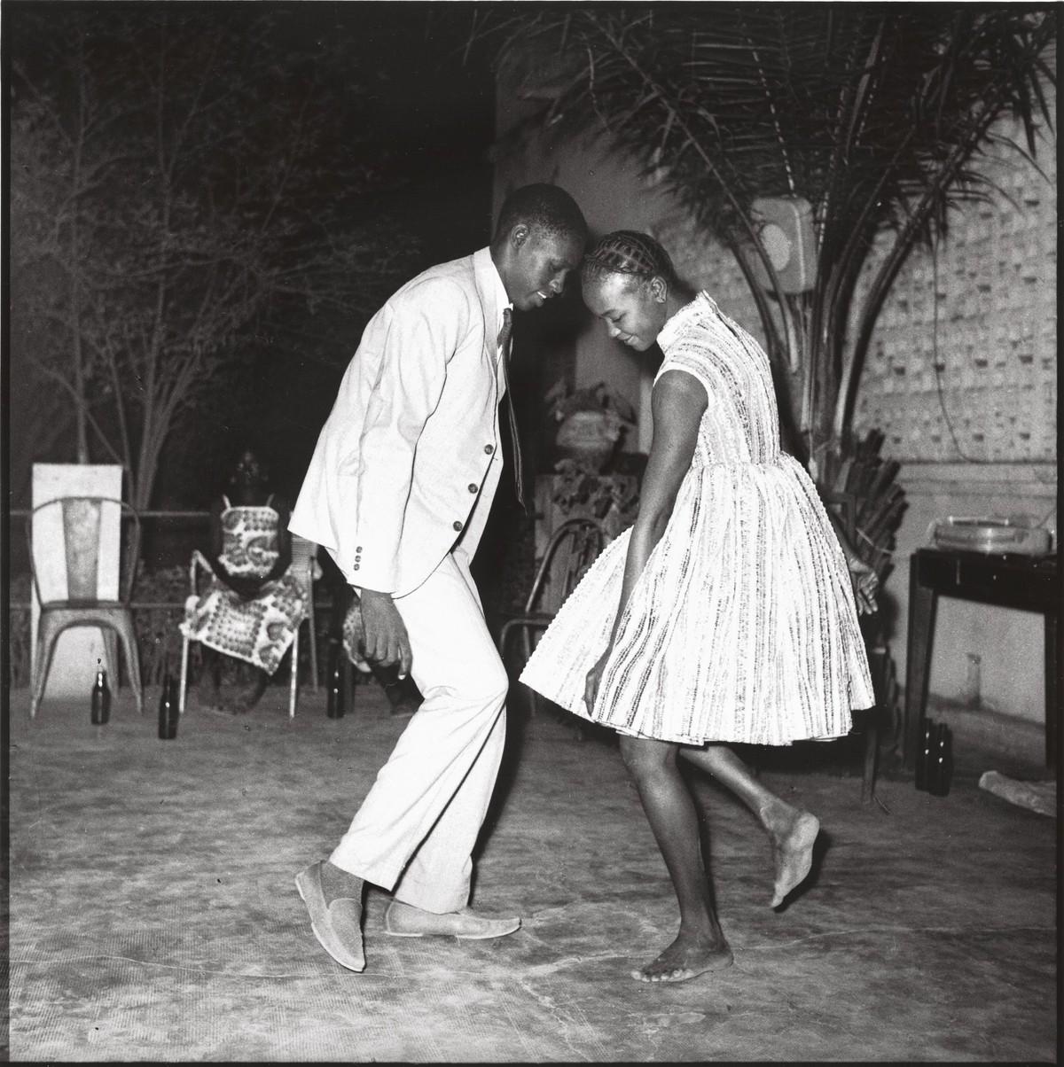 Photographie, Malick Sidibé, Nuit de Noël (Happy Club), 1963.