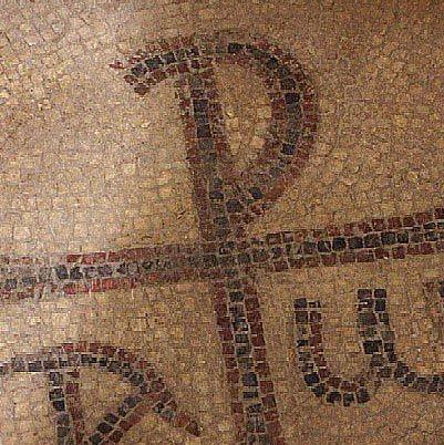 détail cuve de baptême