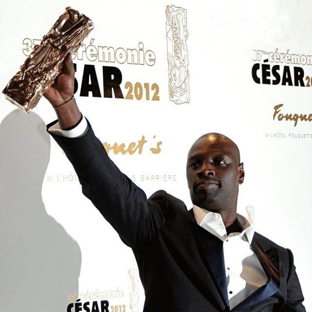 <stamp theme='his-green2'>Doc. 4</stamp> Omar Sy