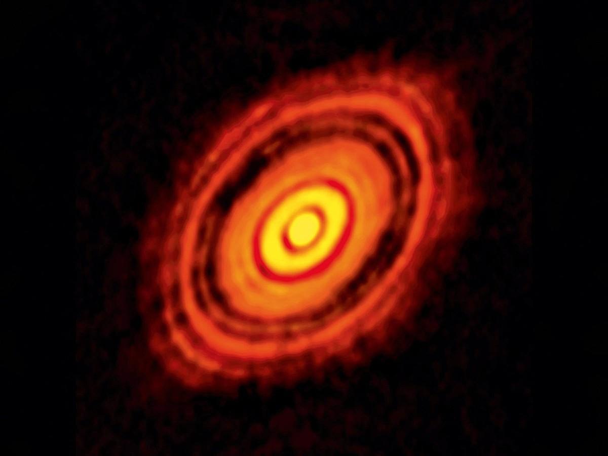 Doc. 3 Une étoile et ses planètes en cours de formation (radiotélescope ALMA, Chili).