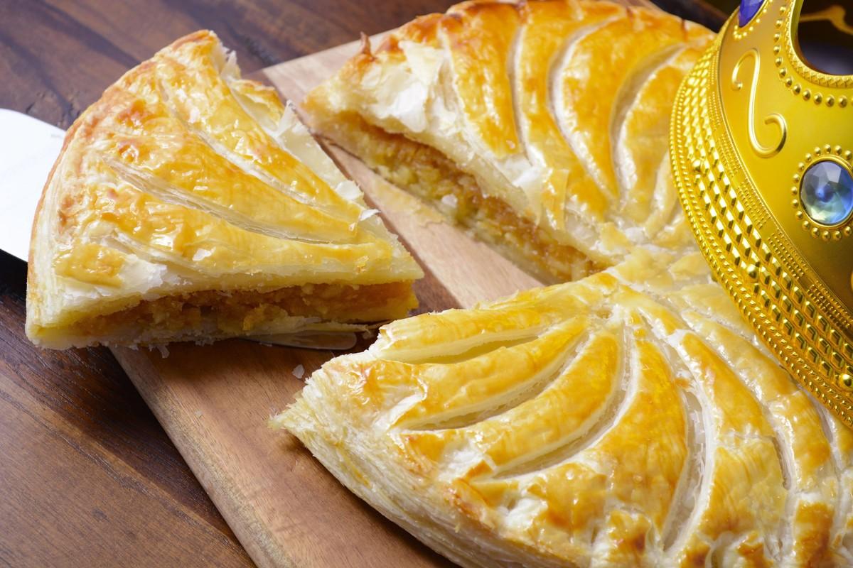 Photographie d'une galette des rois.