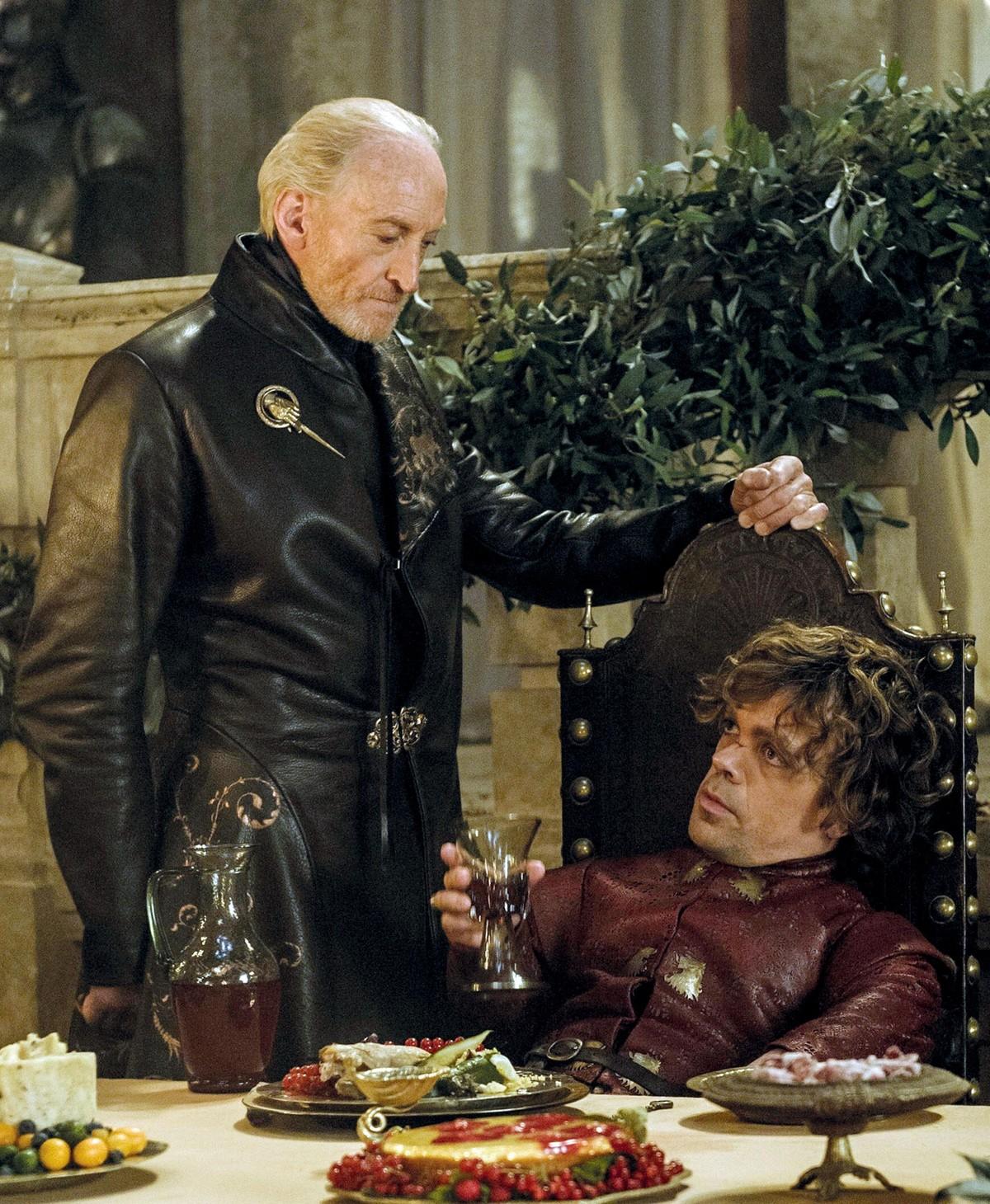 Tyrion Lannister et son père dans le Trône de fer.