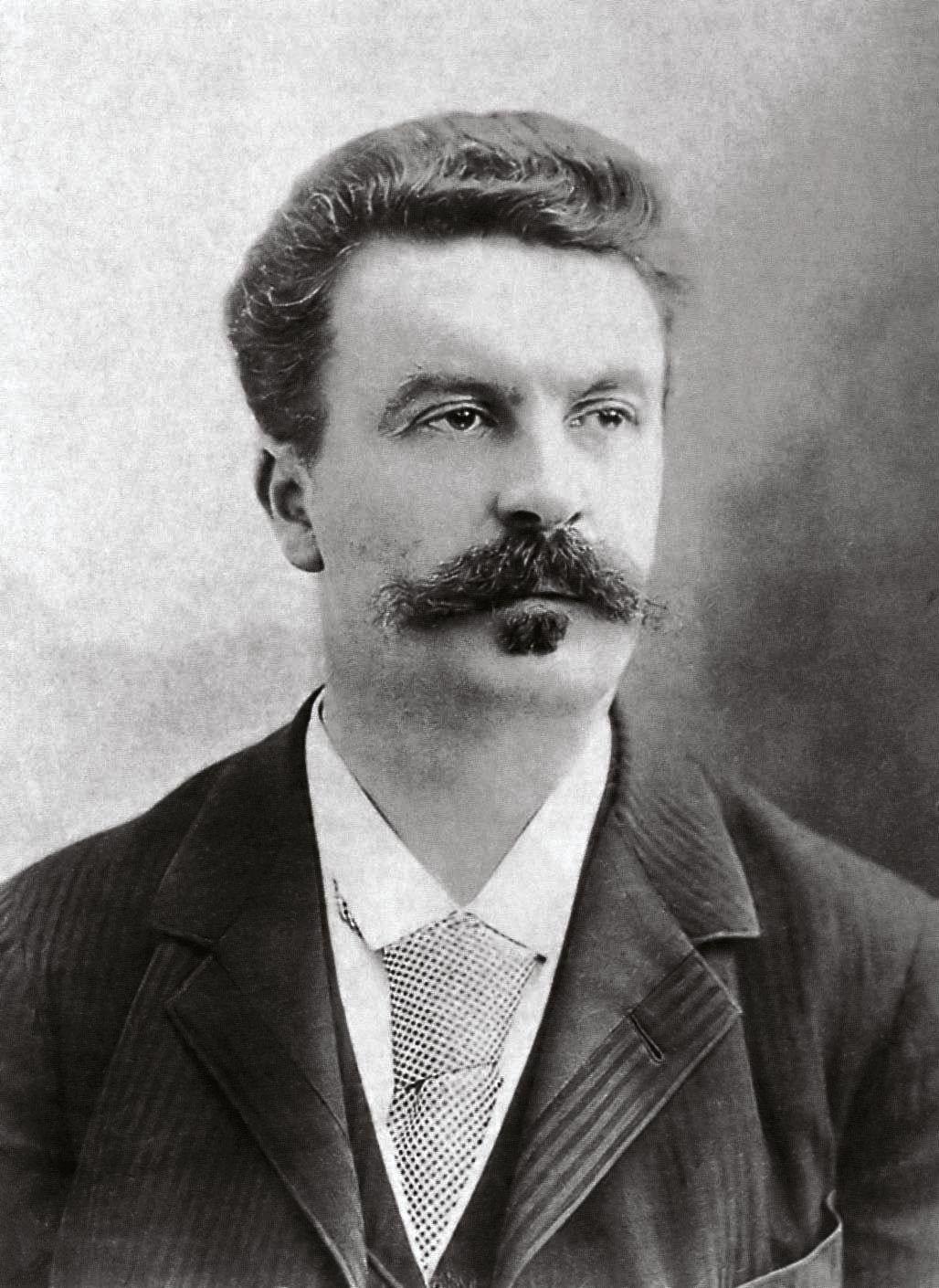 GUY DE MAUPASSANT